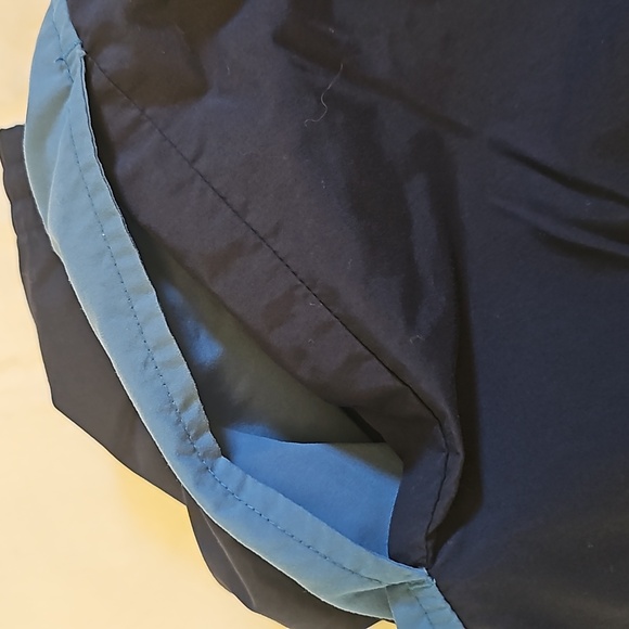 97-99 Nike Shorts - Picture 5 of 6